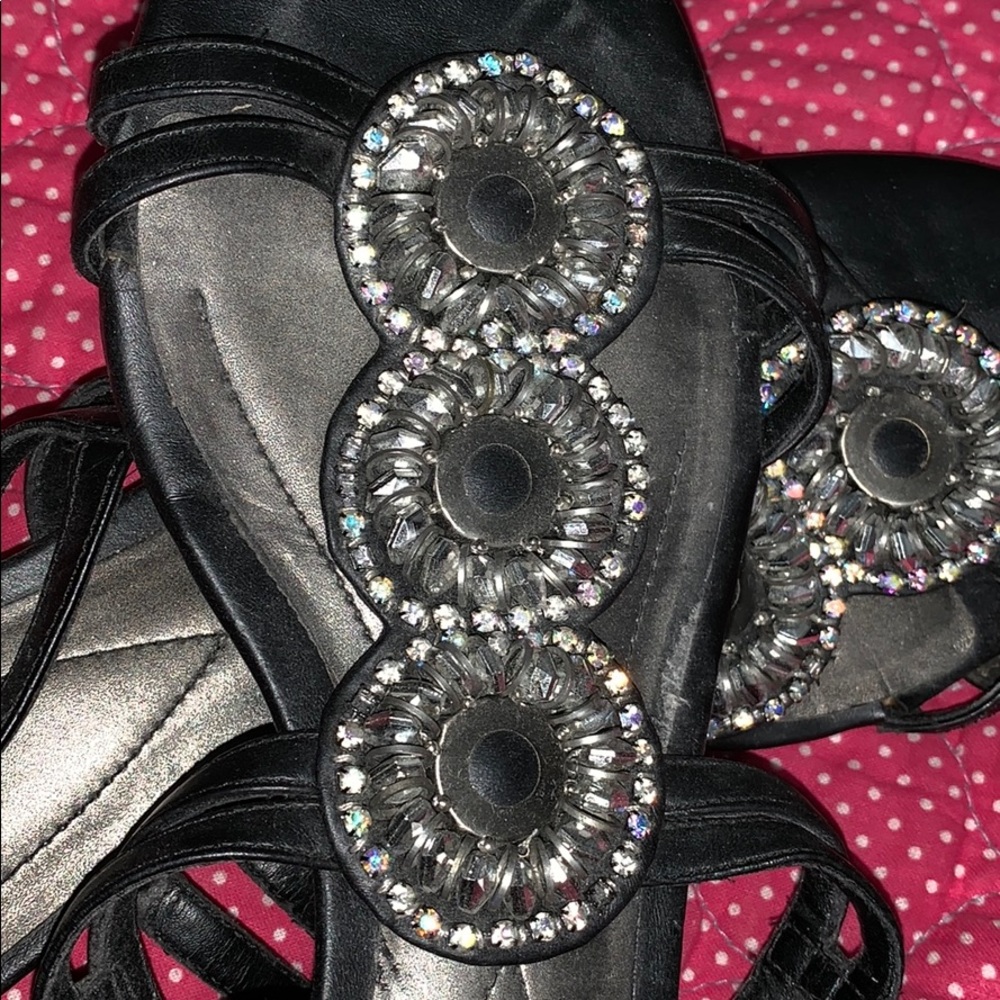 Sandals - Picture 2 of 3